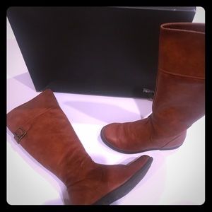 Kenneth Cole Reaction girls boots
